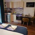 Apartman Rest On The Pedestrian Street Kalávrita