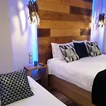 Apartman Rest On The Pedestrian Street Kalávrita