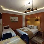Apartman Rest On The Pedestrian Street Kalávrita