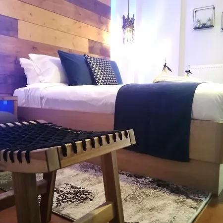 Rest On The Pedestrian Street