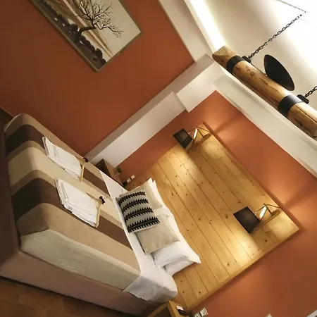 Rest On The Pedestrian Street *