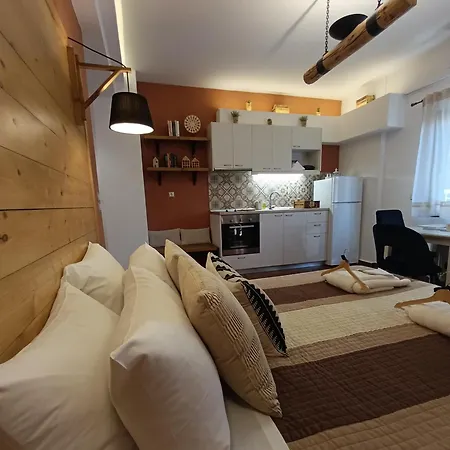 Rest On The Pedestrian Street Apartment Kalavryta