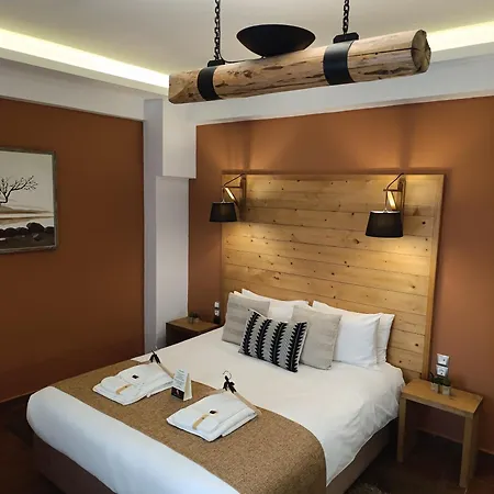 Rest On The Pedestrian Street *