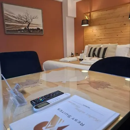 Apartment Rest On The Pedestrian Street Kalavryta