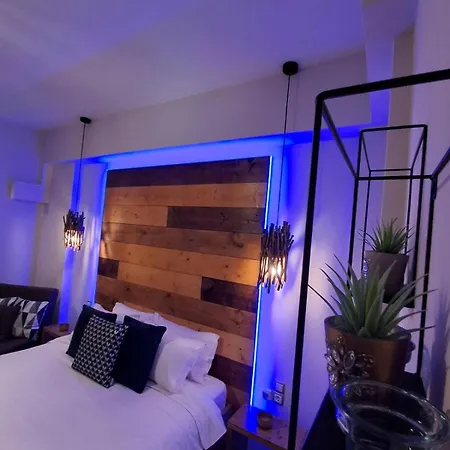 Rest On The Pedestrian Street Apartment Kalavryta