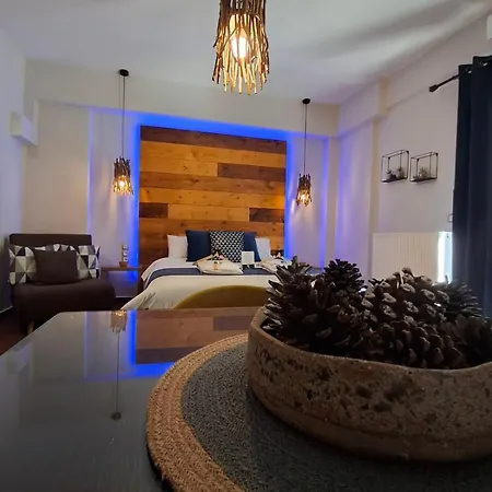 Rest On The Pedestrian Street Apartment Kalavryta