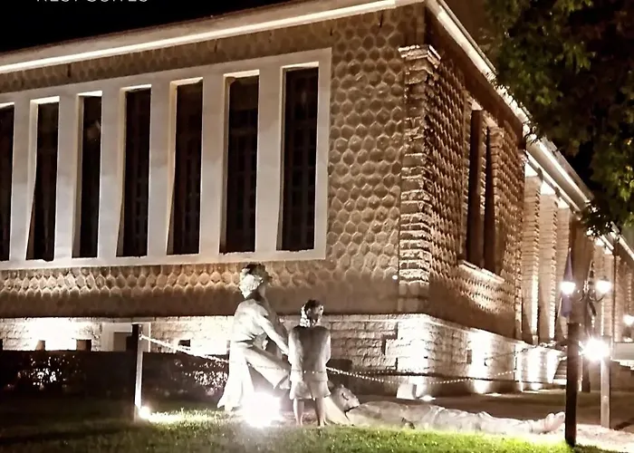 Rest On The Pedestrian Street Апартаменты *