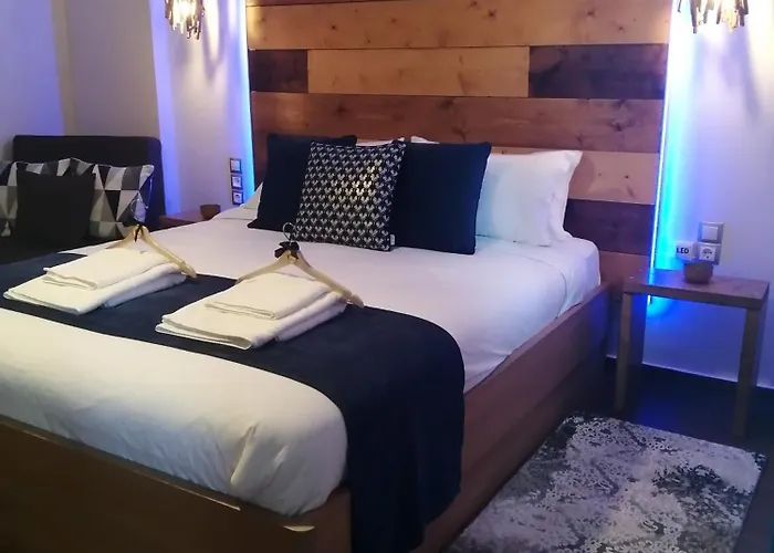 Rest On The Pedestrian Street *