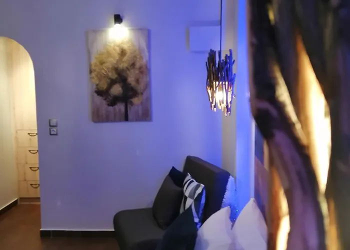 Rest On The Pedestrian Street * Калаврита