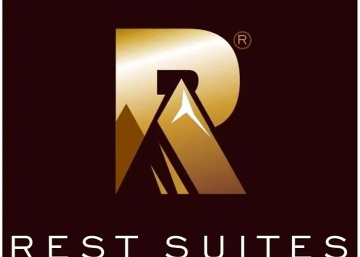 Rest On The Pedestrian Street *